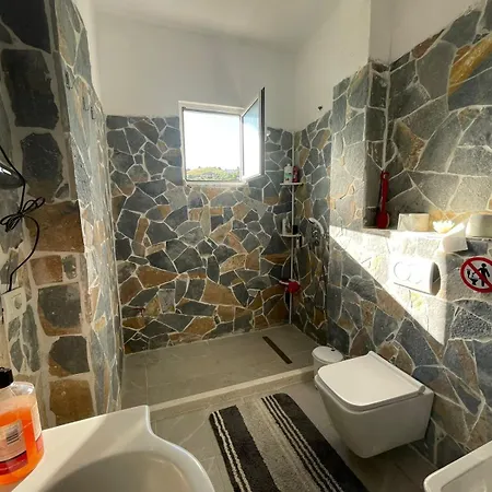 旅馆 Elena 培拉特